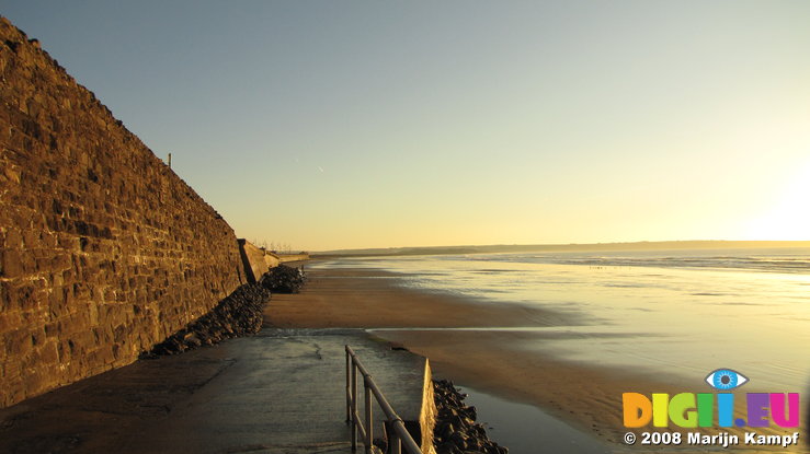SX00563 Tramore beach in the morning